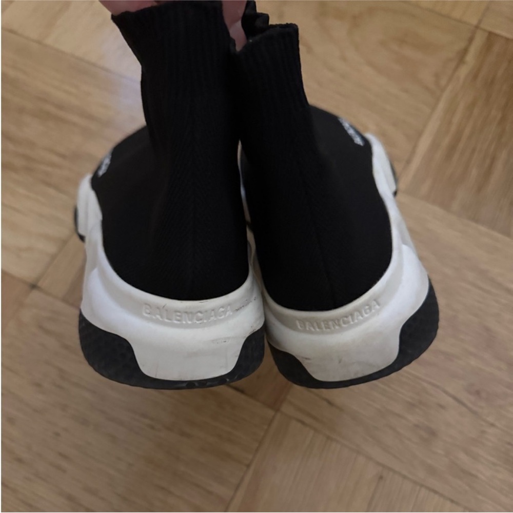 Balenciaga Speed Sneakers - Picture 5 of 5